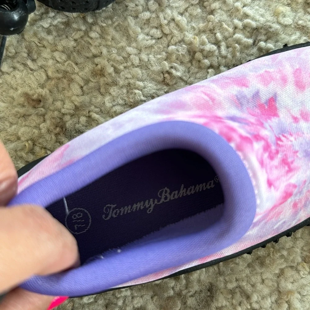 Tommy Bahama Water Shoes